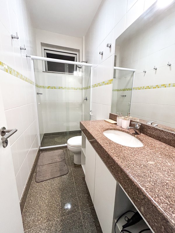 Casa com 6 quartosl em Angra dos Reis Condomínio Marbella Angra dos Reis - 