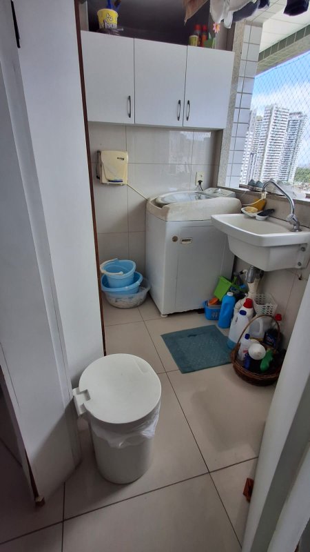 Apartamento à venda com 3 quartos sendo 2 suítes, 135m² área útil por R$ 1.450.000,00 Rua Professor Ruy Baptista Recife - 