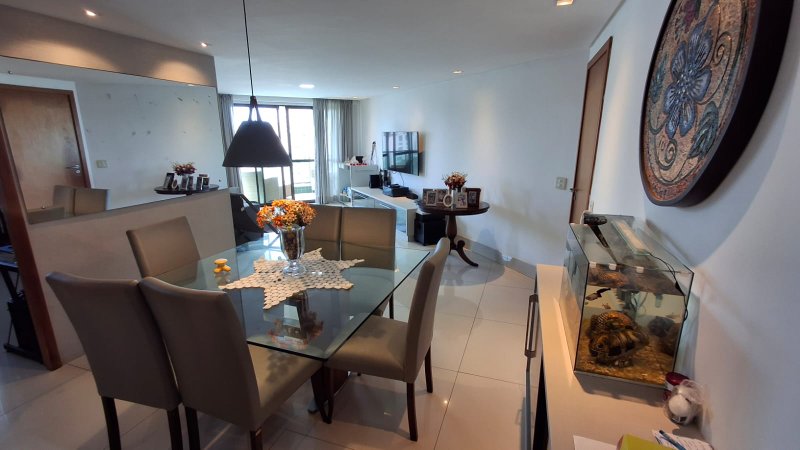 Apartamento à venda com 3 quartos sendo 2 suítes, 135m² área útil por R$ 1.450.000,00 Rua Professor Ruy Baptista Recife - 