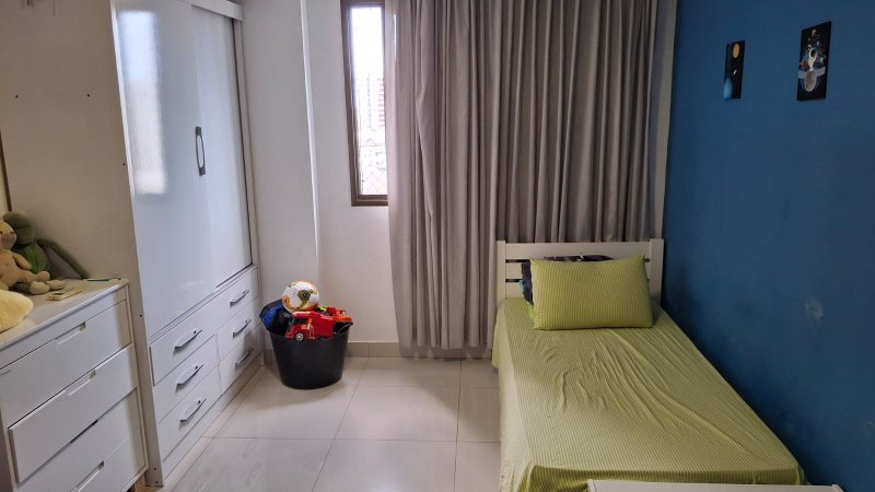 Apartamento à venda com 3 quartos sendo 2 suítes, 135m² área útil por R$ 1.450.000,00 Rua Professor Ruy Baptista Recife - 