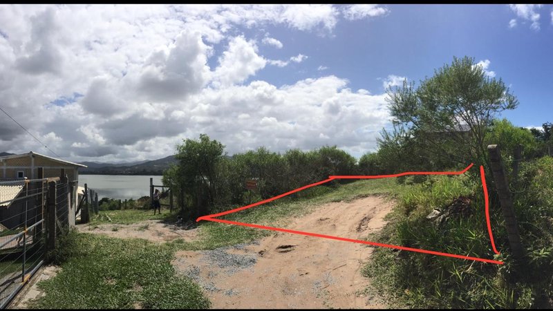 TERRENO PRAIA DO ROSA - 376M², PRÓXIMO BEIRA DA LAGOA RUA CAMINHO DO ALTO DO MORRO Imbituba - 