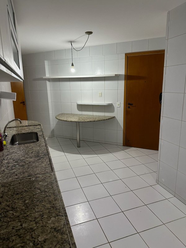 Apartamento à venda com 3 quartos sendo uma suíte, 101m² área útil por R$ 800.000,00 Rua José Aderval Chaves Recife - 