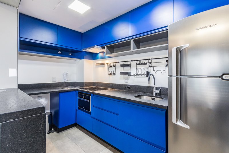 R$ 730.000 - ANDAR ALTO NO TREND 24 | 1 DORMITÓRIO | 1 VAGA | ALTO PADRÃO | 47M2 Rua Vinte e Quatro de Outubro Porto Alegre - 