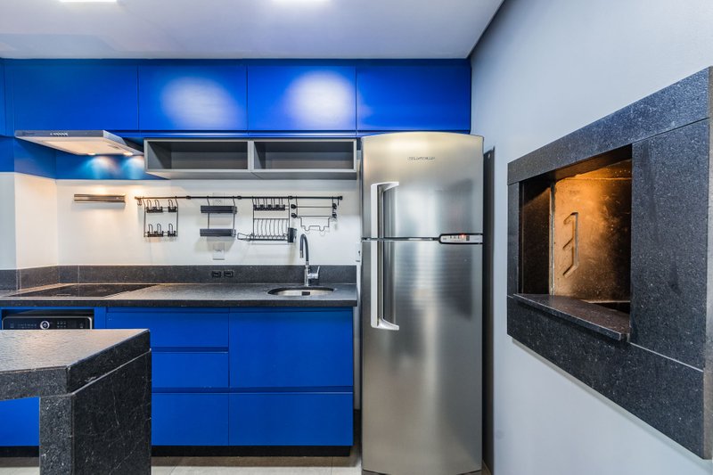 R$ 730.000 - ANDAR ALTO NO TREND 24 | 1 DORMITÓRIO | 1 VAGA | ALTO PADRÃO | 47M2 Rua Vinte e Quatro de Outubro Porto Alegre - 