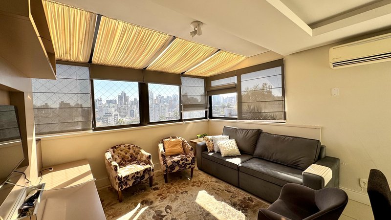 R$ 1.200.000 - BELÍSSIMA COBERTURA | 166M2 | 2 DORM | 1 SUÍTE | 2 VAGAS Rua Maranguape Porto Alegre - 