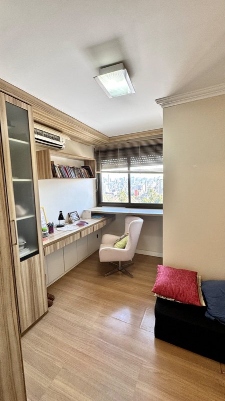 R$ 1.200.000 - BELÍSSIMA COBERTURA | 166M2 | 2 DORM | 1 SUÍTE | 2 VAGAS Rua Maranguape Porto Alegre - 