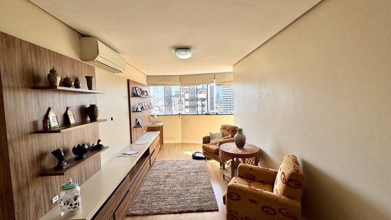 R$ 1.200.000 - BELÍSSIMA COBERTURA | 166M2 | 2 DORM | 1 SUÍTE | 2 VAGAS Rua Maranguape Porto Alegre - 