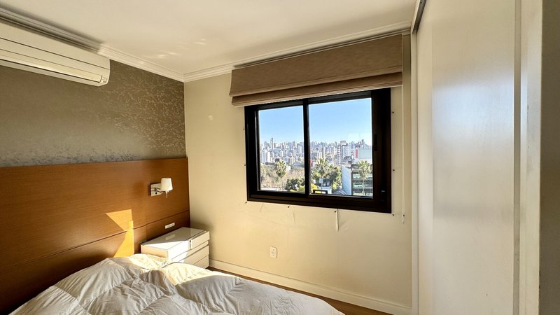 R$ 1.200.000 - BELÍSSIMA COBERTURA | 166M2 | 2 DORM | 1 SUÍTE | 2 VAGAS Rua Maranguape Porto Alegre - 