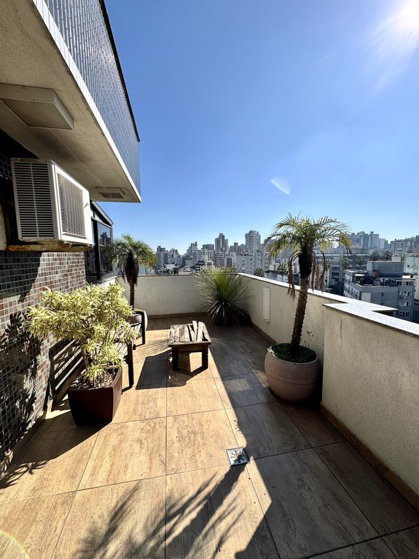 R$ 1.200.000 - BELÍSSIMA COBERTURA | 166M2 | 2 DORM | 1 SUÍTE | 2 VAGAS Rua Maranguape Porto Alegre - 