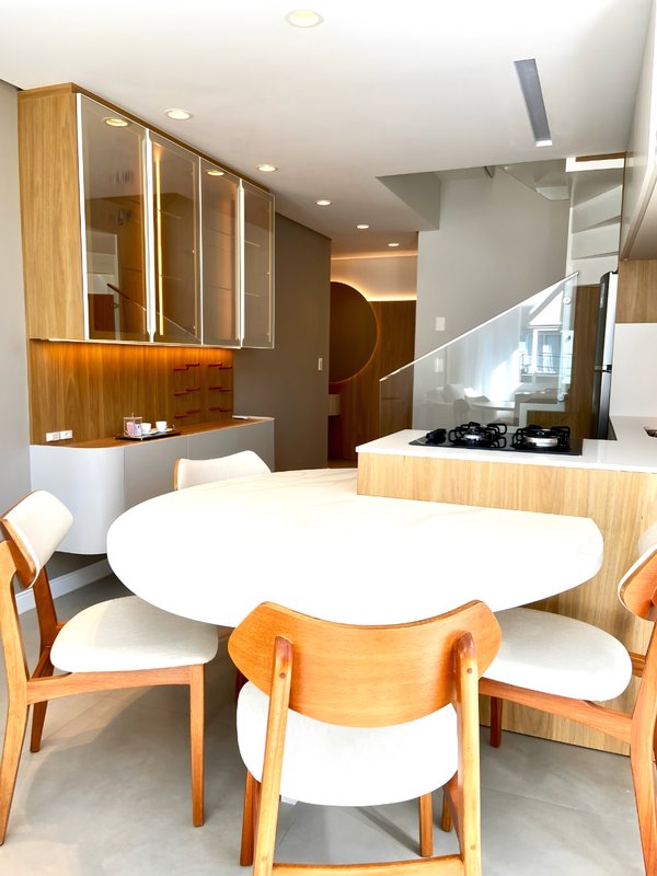 R$ 1.100.000 - LUXUOSO LOFT DUPLEX - 85M2 - 1 DORM - SUÍTE - TERRAÇO - 1 VAGA Avenida Osvaldo Aranha Canela - 