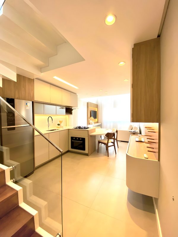 R$ 1.100.000 - LUXUOSO LOFT DUPLEX - 85M2 - 1 DORM - SUÍTE - TERRAÇO - 1 VAGA Avenida Osvaldo Aranha Canela - 