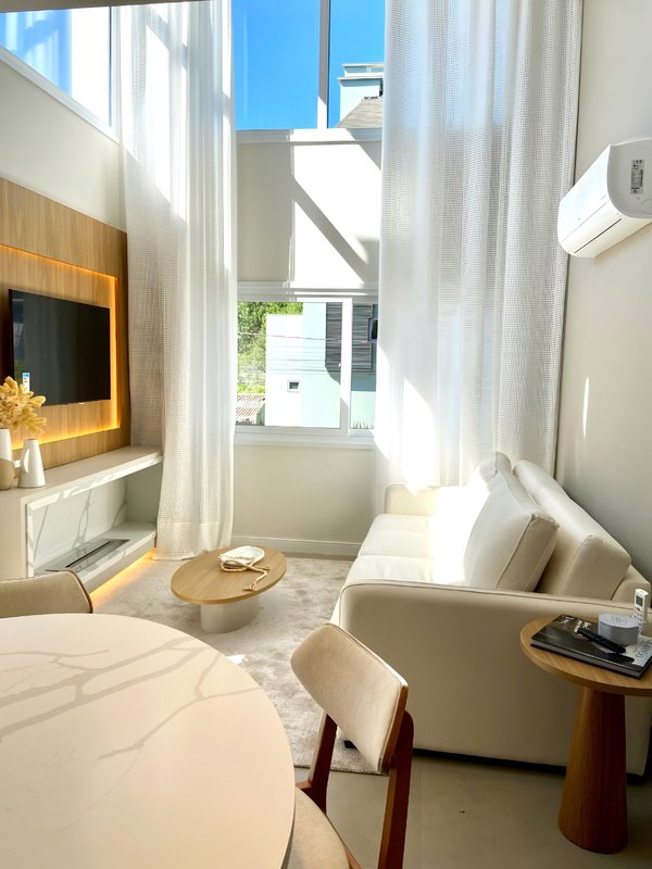R$ 1.100.000 - LUXUOSO LOFT DUPLEX - 85M2 - 1 DORM - SUÍTE - TERRAÇO - 1 VAGA Avenida Osvaldo Aranha Canela - 