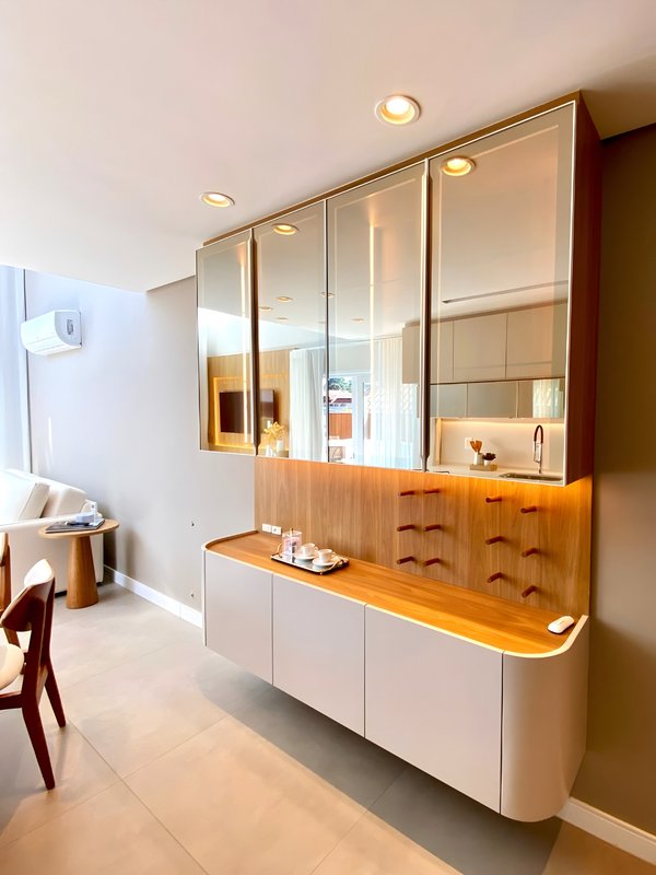 R$ 1.100.000 - LUXUOSO LOFT DUPLEX - 85M2 - 1 DORM - SUÍTE - TERRAÇO - 1 VAGA Avenida Osvaldo Aranha Canela - 