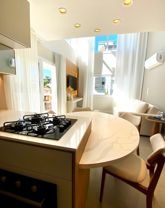 R$ 1.100.000 - LUXUOSO LOFT DUPLEX - 85M2 - 1 DORM - SUÍTE - TERRAÇO - 1 VAGA Avenida Osvaldo Aranha Canela - 