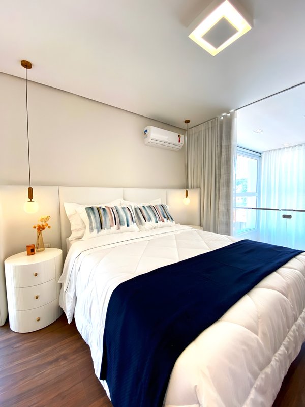 R$ 1.100.000 - LUXUOSO LOFT DUPLEX - 85M2 - 1 DORM - SUÍTE - TERRAÇO - 1 VAGA Avenida Osvaldo Aranha Canela - 