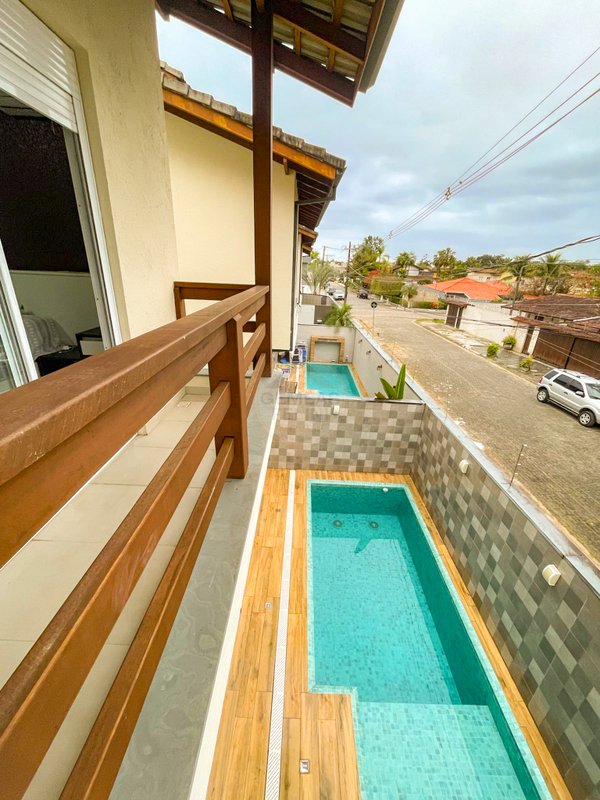 Casa em Condomínio na Praia de Juquehy  São Sebastião - 