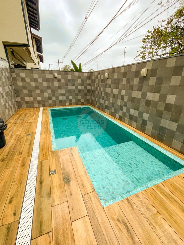 Casa em Condomínio na Praia de Juquehy  São Sebastião - 