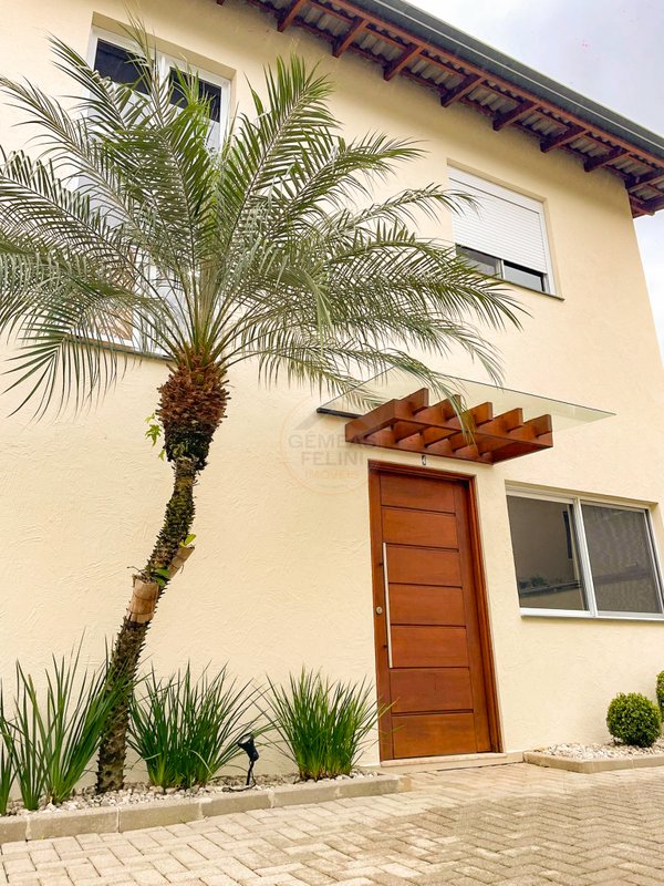 Casa em Condomínio na Praia de Juquehy  São Sebastião - 