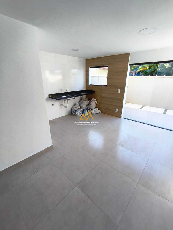 Casa duplex com 2 Quartos , 2 suítes à venda, 69 m² por R$ 399.000 - Jardim Atlântico  Maricá - 