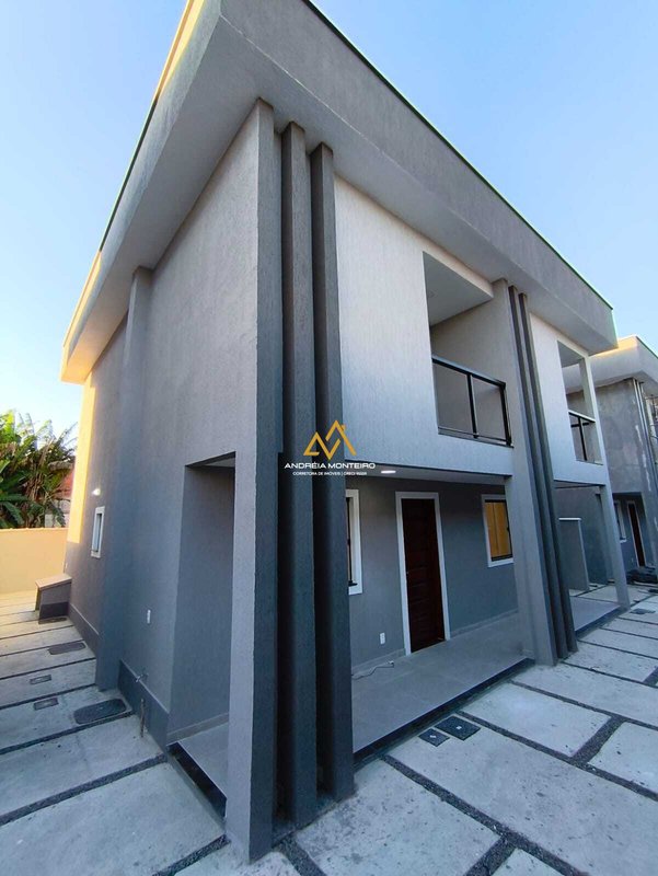Casa duplex com 2 Quartos , 2 suítes à venda, 69 m² por R$ 399.000 - Jardim Atlântico  Maricá - 