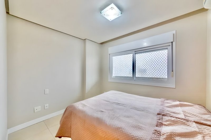 R$ 680.000 - NEO 360 LIVING DESIGN - 65M2 - 2 DORM - SACADA - VISTA - 2 VAGAS Rua Gutemberg Porto Alegre - 