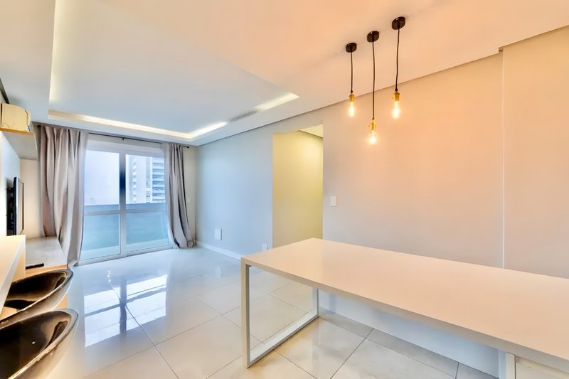 R$ 680.000 - NEO 360 LIVING DESIGN - 65M2 - 2 DORM - SACADA - VISTA - 2 VAGAS Rua Gutemberg Porto Alegre - 