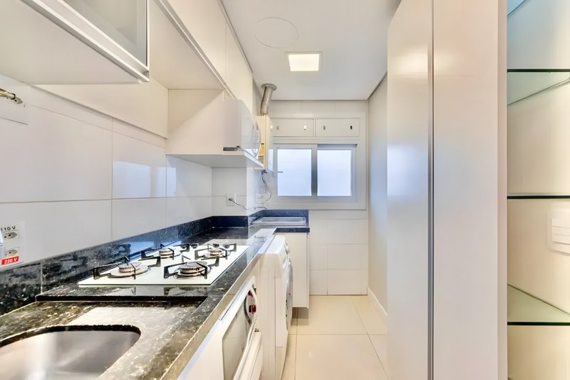 R$ 680.000 - NEO 360 LIVING DESIGN - 65M2 - 2 DORM - SACADA - VISTA - 2 VAGAS Rua Gutemberg Porto Alegre - 
