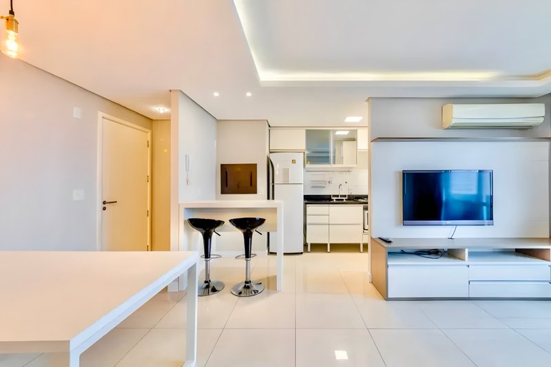 R$ 680.000 - NEO 360 LIVING DESIGN - 65M2 - 2 DORM - SACADA - VISTA - 2 VAGAS Rua Gutemberg Porto Alegre - 