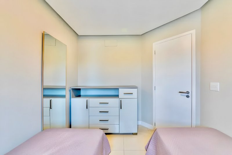 R$ 680.000 - NEO 360 LIVING DESIGN - 65M2 - 2 DORM - SACADA - VISTA - 2 VAGAS Rua Gutemberg Porto Alegre - 