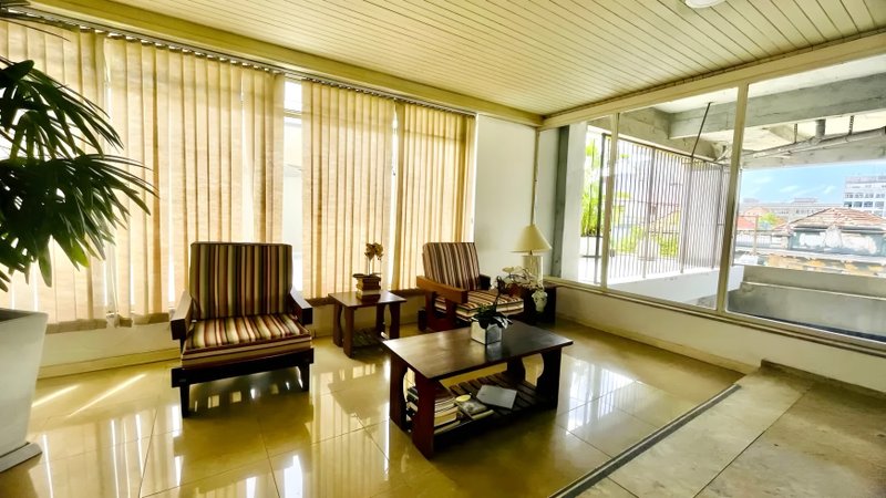 R$ 680.000 - EXCLUSIVIDADE - PORTEIRA FECHADA - APARTAMENTO - 99M2 - 3 DORM - 1 VAGA Rua Garibaldi Porto Alegre - 