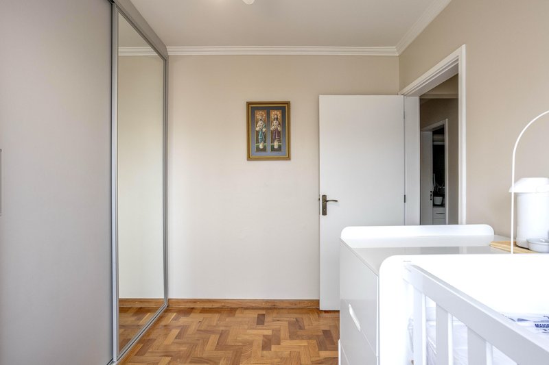 R$ 680.000 - EXCLUSIVIDADE - PORTEIRA FECHADA - APARTAMENTO - 99M2 - 3 DORM - 1 VAGA Rua Garibaldi Porto Alegre - 