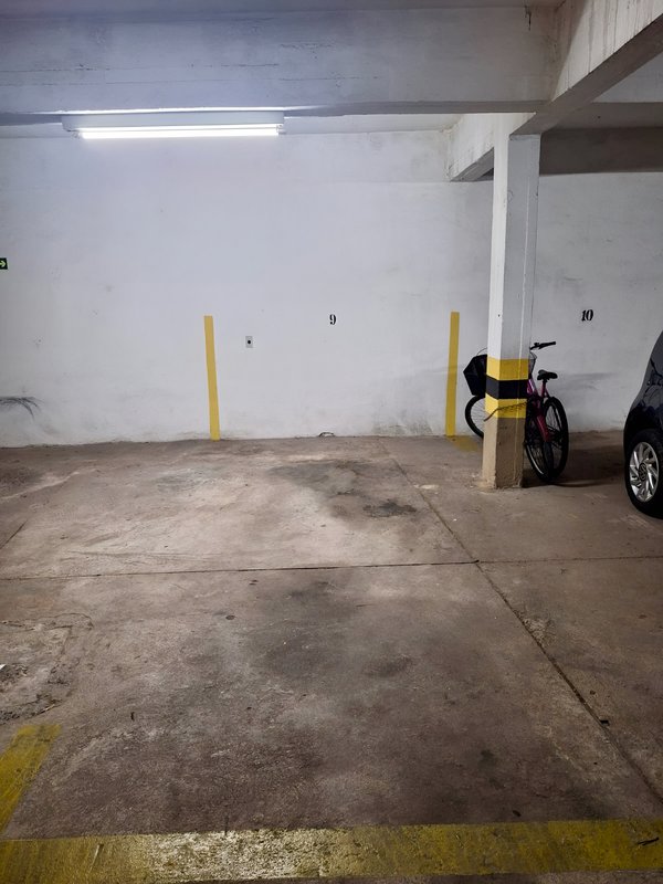 R$ 680.000 - EXCLUSIVIDADE - PORTEIRA FECHADA - APARTAMENTO - 99M2 - 3 DORM - 1 VAGA Rua Garibaldi Porto Alegre - 