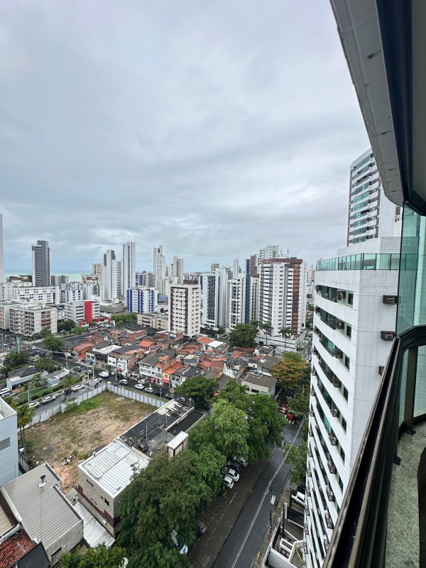 Apartamento à venda com 4 quartos sendo 2 suíte, 174m² área útil por R$ 2.000.000,00 Rua Ana Camelo da Silva Recife - 