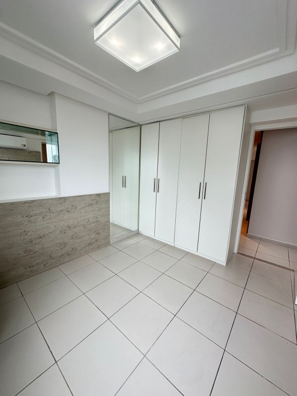 Apartamento à venda com 4 quartos sendo 2 suíte, 174m² área útil por R$ 2.000.000,00 Rua Ana Camelo da Silva Recife - 