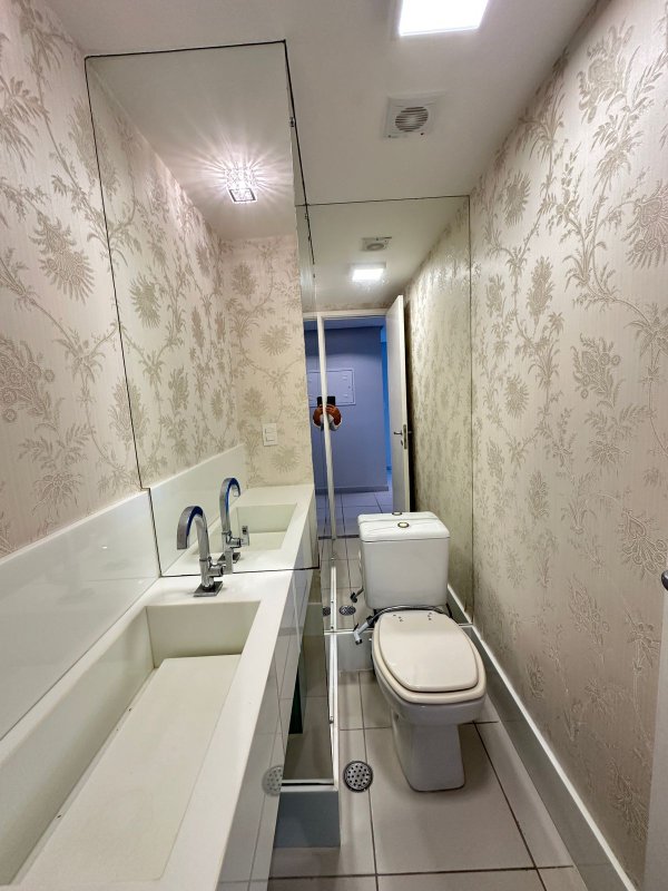 Apartamento à venda com 4 quartos sendo 2 suíte, 174m² área útil por R$ 2.000.000,00 Rua Ana Camelo da Silva Recife - 