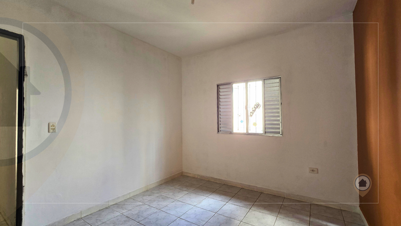 CASA TÉRREA À VENDA COM 100 M² | 2 QUARTOS | 1 SUÍTE | 4 VAGAS | VILA GALVÃO/GUARULHOS!  Guarulhos - 