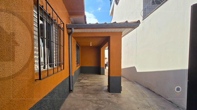 CASA TÉRREA À VENDA COM 100 M² | 2 QUARTOS | 1 SUÍTE | 4 VAGAS | VILA GALVÃO/GUARULHOS!  Guarulhos - 