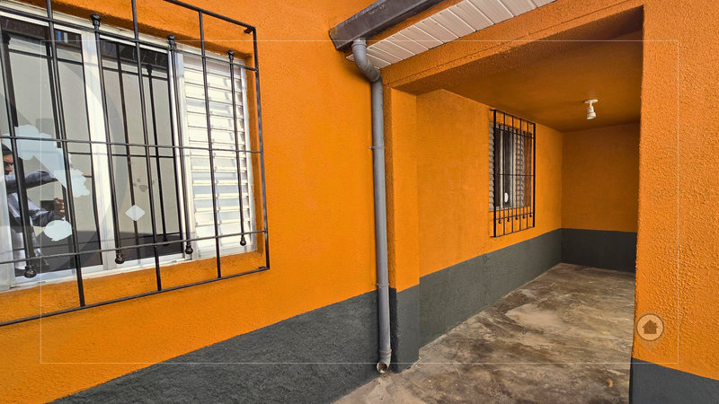 CASA TÉRREA À VENDA COM 100 M² | 2 QUARTOS | 1 SUÍTE | 4 VAGAS | VILA GALVÃO/GUARULHOS!  Guarulhos - 