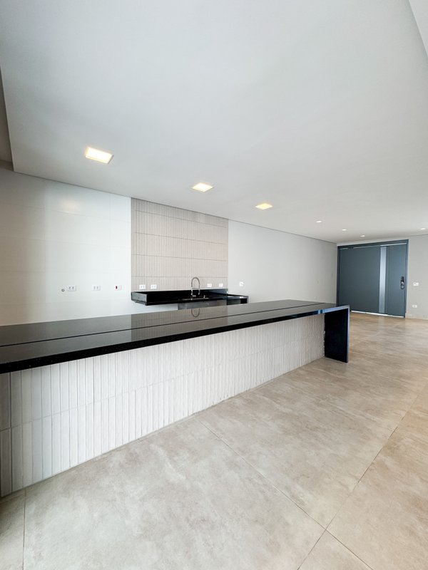 Casa com arquitetura moderna e design sofisticado Av Renova dos Santos Arujá - 