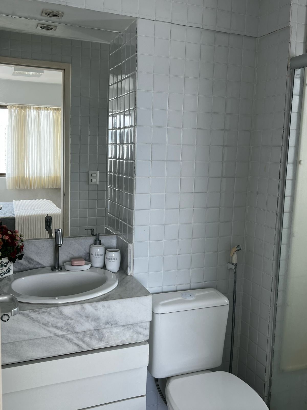 Apartamento para alugar com 3 quartos, 180m² - Foto 11