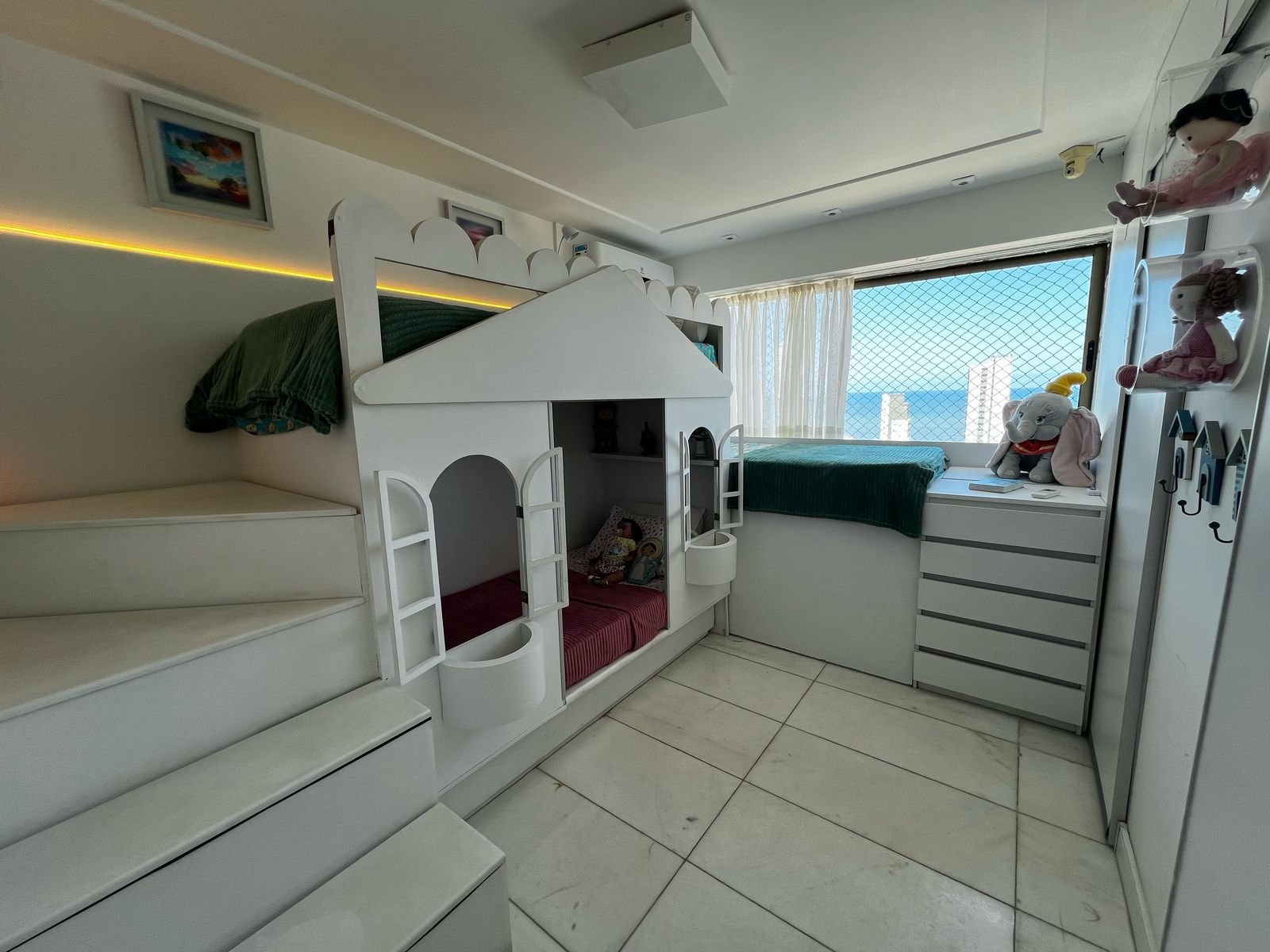 Apartamento para alugar com 3 quartos, 180m² - Foto 16