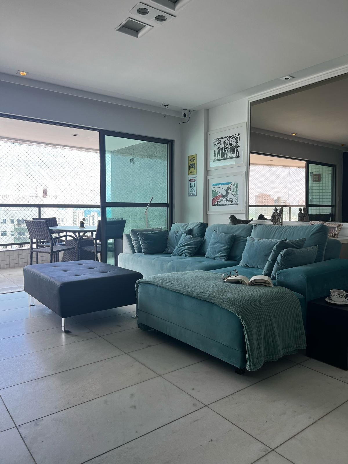 Apartamento para alugar com 3 quartos, 180m² - Foto 3