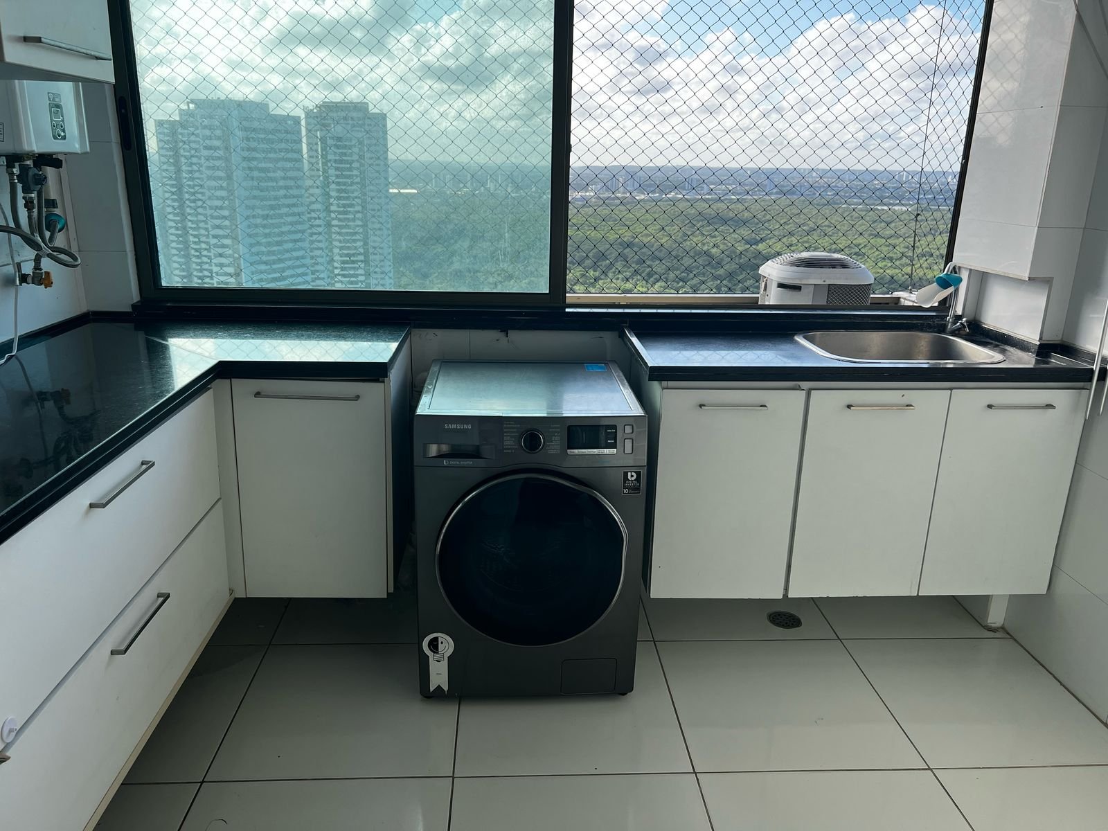 Apartamento para alugar com 3 quartos, 180m² - Foto 25