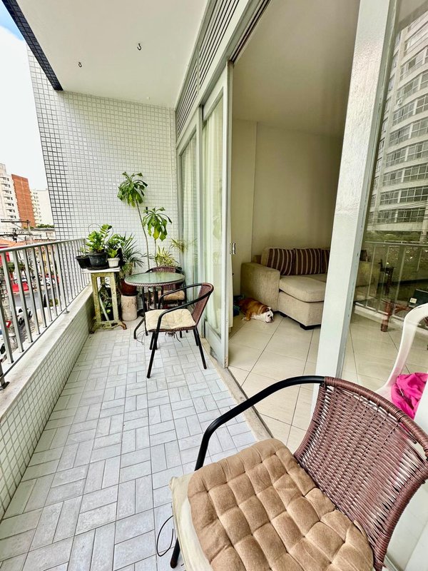 APARTAMENTO NASCENTE 3 QUARTOS SUÍTE DEPENDÊNCIA COMPLETA GARAGEM À VENDA NA BARRA! Rua Lord Cochrane Salvador - 