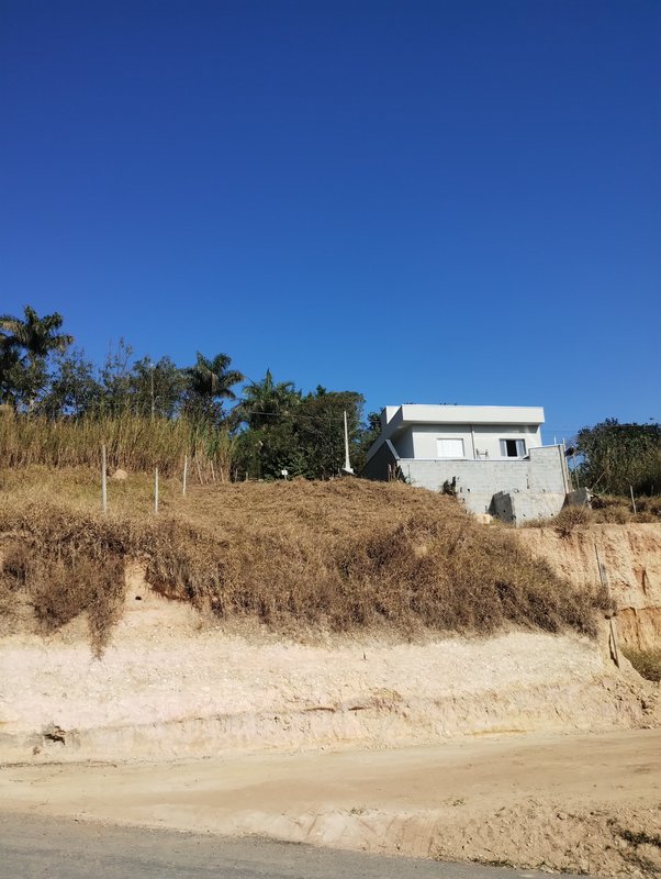 Terreno com boa topografia à venda no Mirante da Serra  Igaratá - 