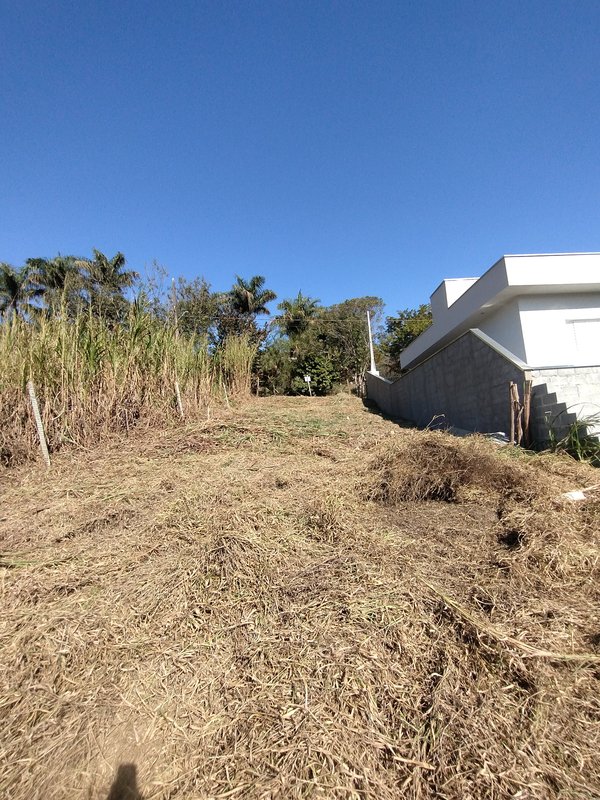 Terreno com boa topografia à venda no Mirante da Serra  Igaratá - 