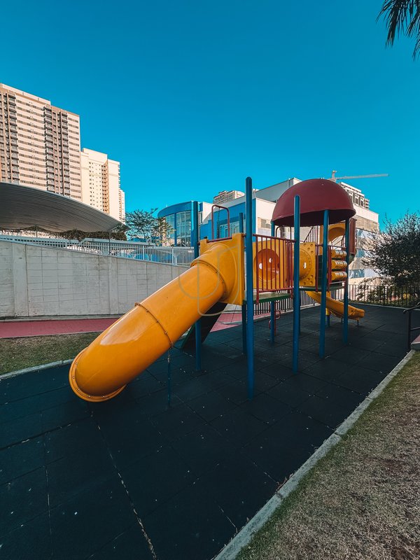 Apartamento com 4 Dormitórios no Esplanada Park Rua Laurent Martins São José dos Campos - 