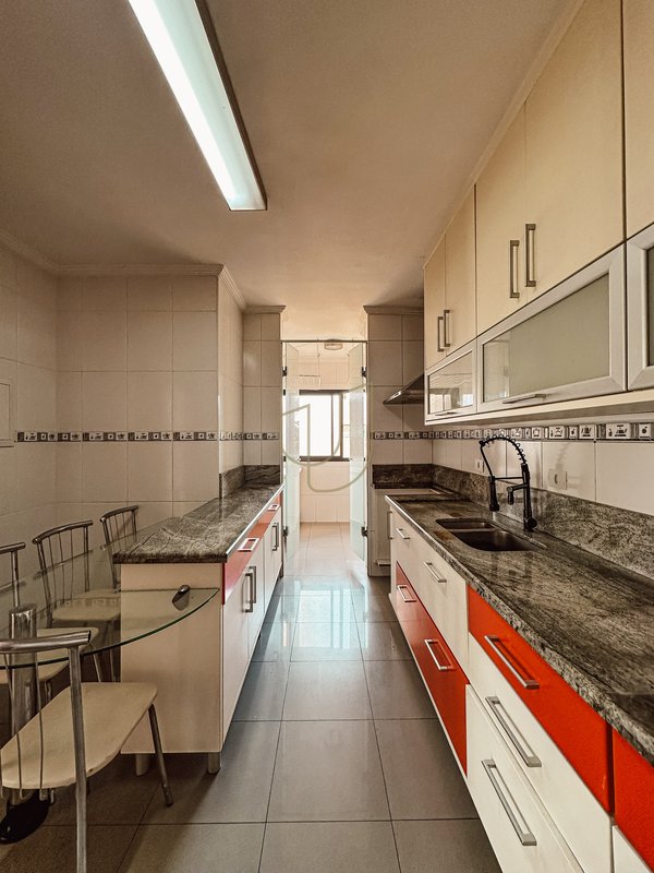 Apartamento com 4 Dormitórios no Esplanada Park Rua Laurent Martins São José dos Campos - 