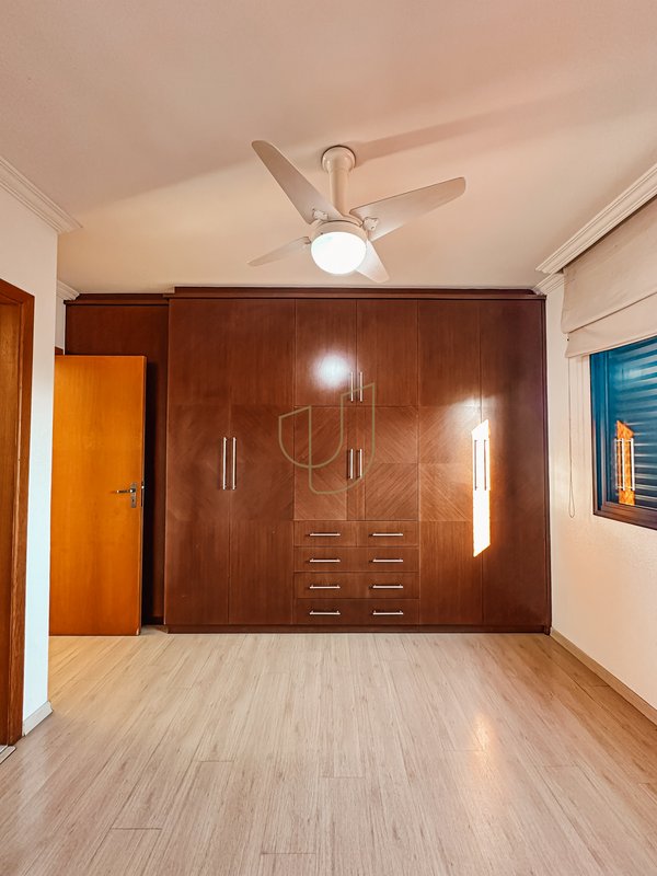 Apartamento com 4 Dormitórios no Esplanada Park Rua Laurent Martins São José dos Campos - 