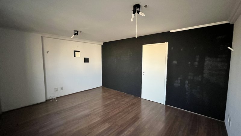 Conjunto Comercial com 37m² na Lapa Rua Domingos Rodrigues São Paulo - 